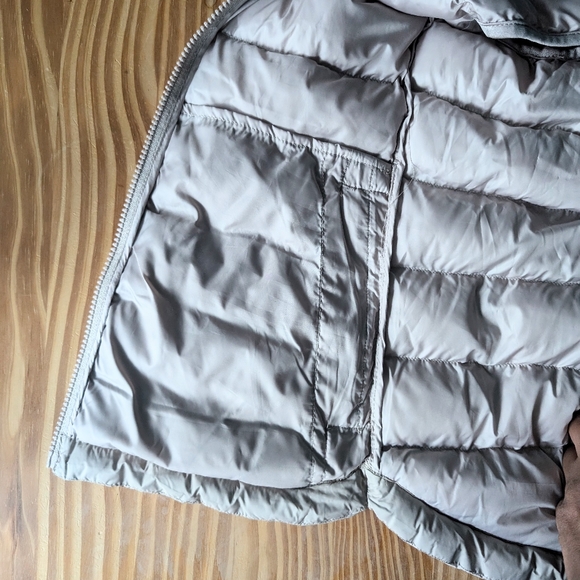 32 Degrees Heat® Lightweight Beige Puffer Vest Size Small - Picture 6 of 9